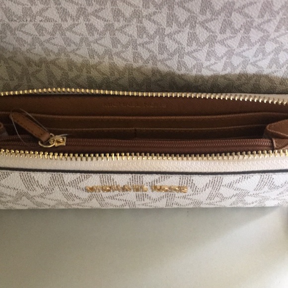 Michael Kors Backpack - Picture 4 of 4